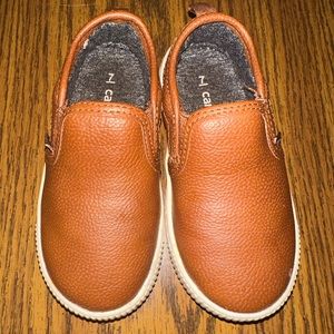Carters boy toddler dress shoes size 7